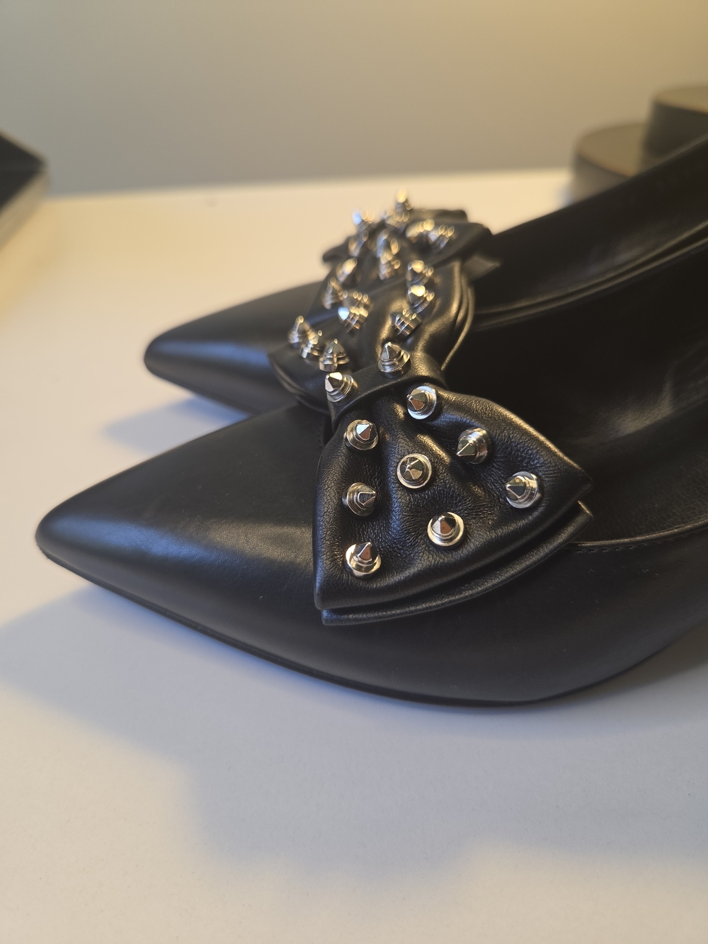 Saint Laurent Black Leather Studded Bow Pointed-Toe Heels - Picture 7 of 11